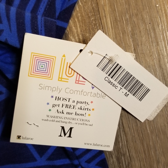 LuLaRoe Classic Tee Medium NWT - Picture 3 of 4